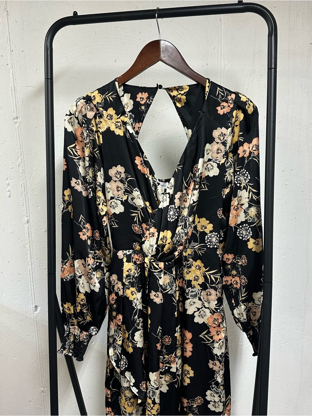 Heartloom Black Floral Twist-Front Long Sleeve Midi Dress